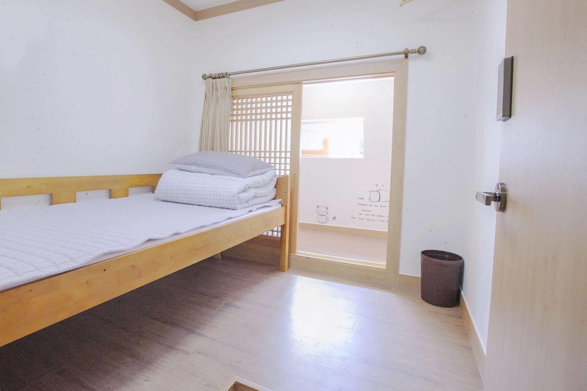 The Blossom Yeonnam Guesthouse Seúl Exterior foto